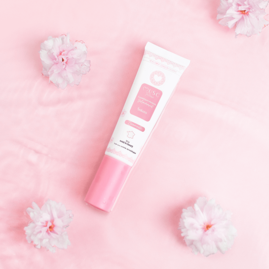 Le Rituel de la femme Innocente au Sakura